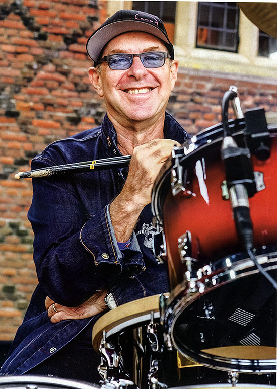 Anton Fig - DRUMMERWORLD