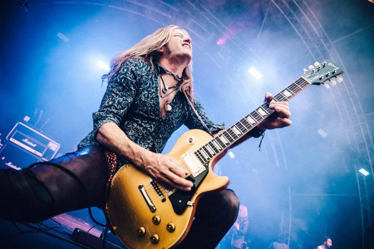 An Interview with Doug Aldrich of The Dead Daisies